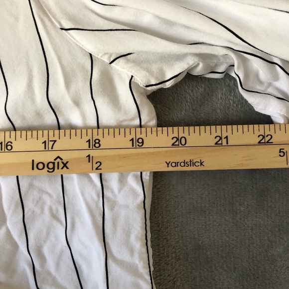 Bailey & Chloe Women Blouse Size M Stripes V Neck Roll tab Sleeve Flowy Summer - Picture 13 of 15